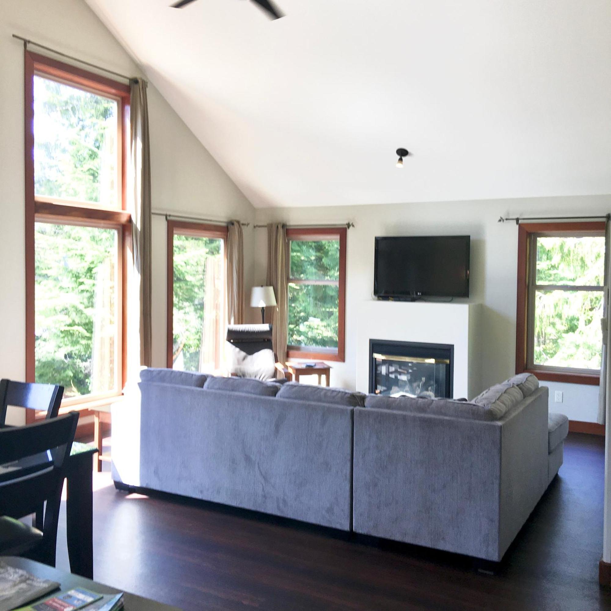 Cobble Wood And Bird Sanctuary Guest Houses Tofino Extérieur photo