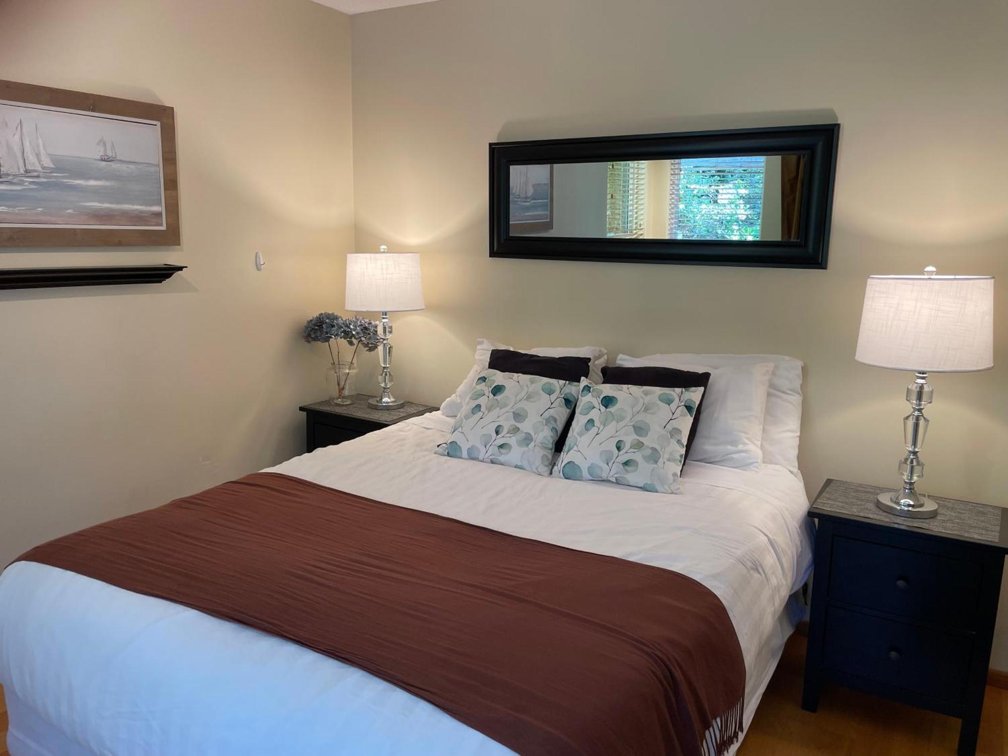 Cobble Wood And Bird Sanctuary Guest Houses Tofino Extérieur photo